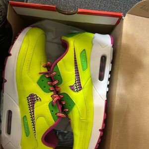 Brand new Nike shoes